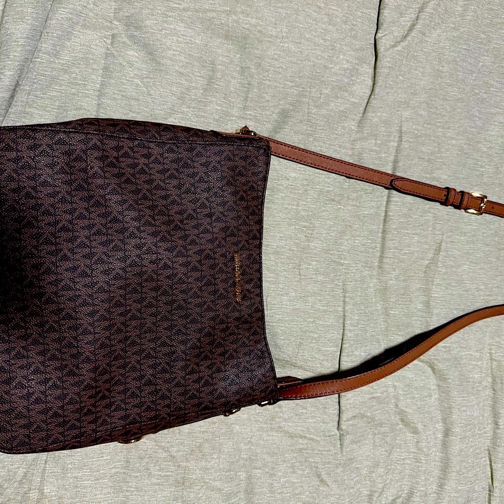 Michael Kors crossbody